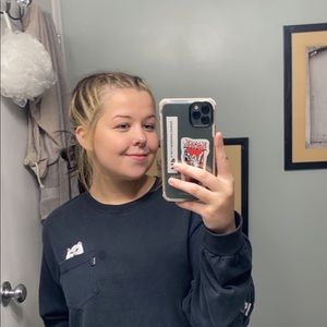 Meet your Posher, Abee